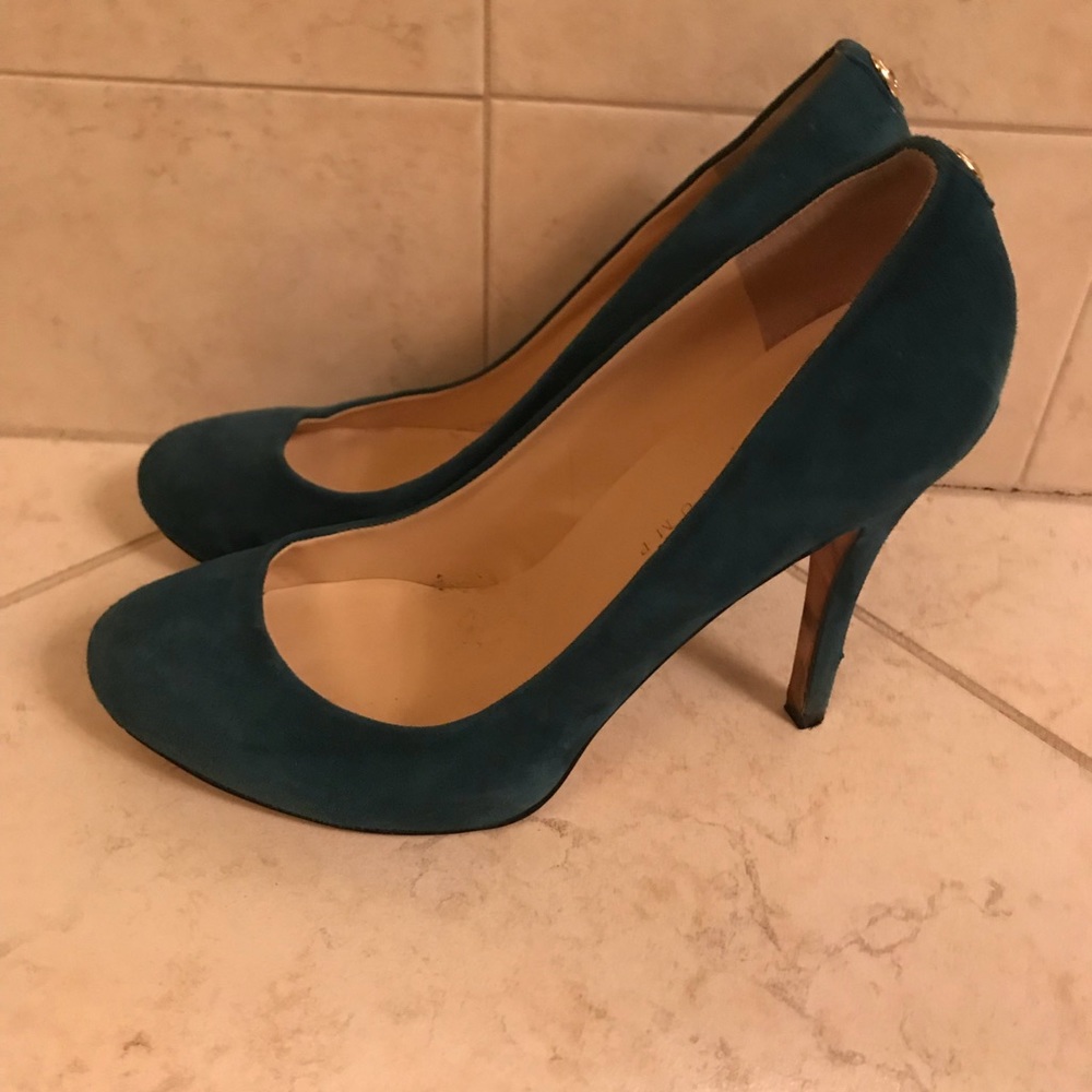 Ivanka Trump Pumps - Size 9